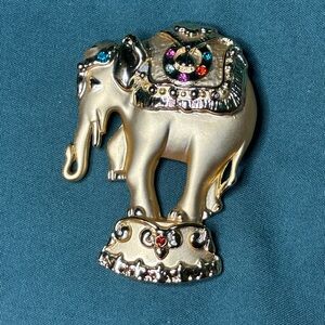 AJC CIRCUS ELEPHANT BROOCH